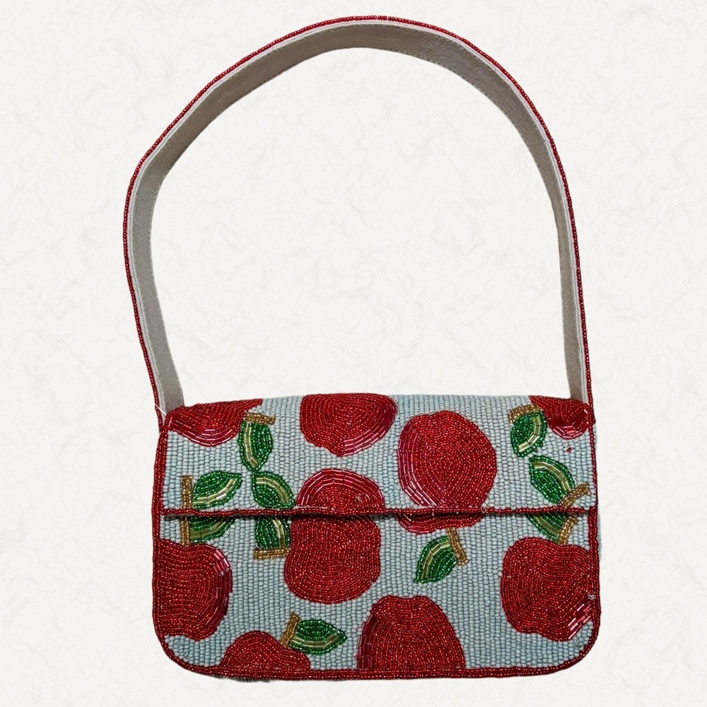 Anthropologie Fiona Beaded Bag – Apple Pattern NWT ✨🍎 - Picture 4 of 7